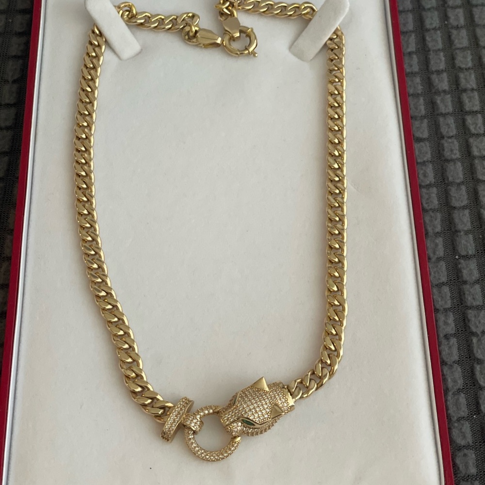 14 carat gold necklace